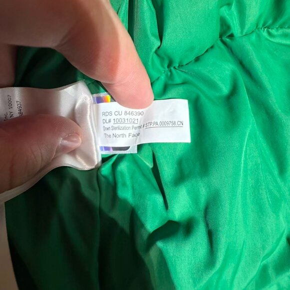 Women Gucci X North Face Gucci Puffer Jacket - Picture 6 of 7